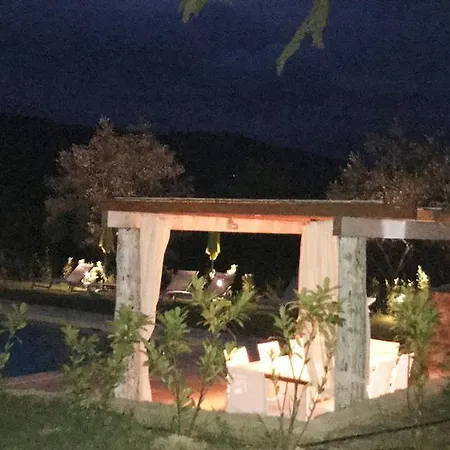 Poggio Cantarello Vacanze Farm stay *